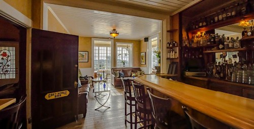 MacCallum House Inn - image 2