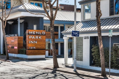 Menlo Park Inn - image 29
