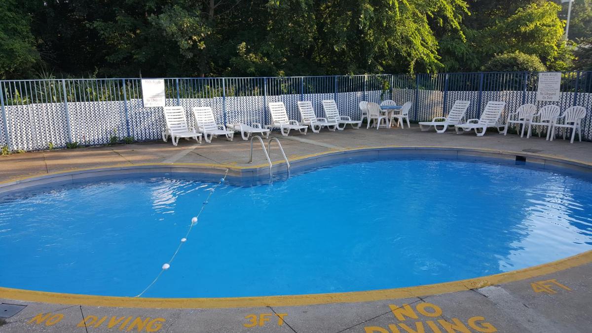 Mentor Home Inn and Suites - image 5