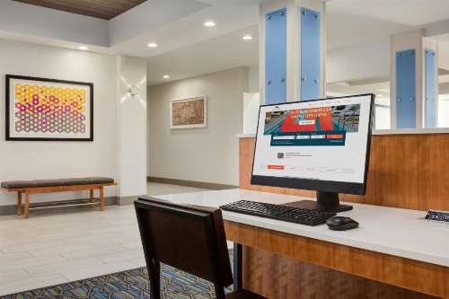 Holiday Inn Express Hotel & Suites Merced an IHG Hotel - image 15
