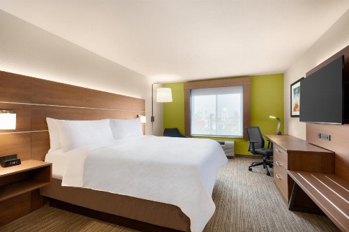 Holiday Inn Express Hotel & Suites Merced an IHG Hotel - image 17