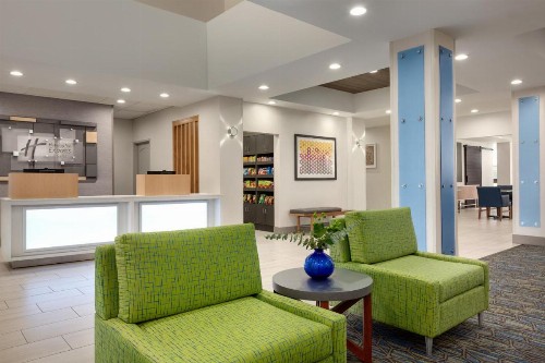 Holiday Inn Express Hotel & Suites Merced an IHG Hotel - image 20
