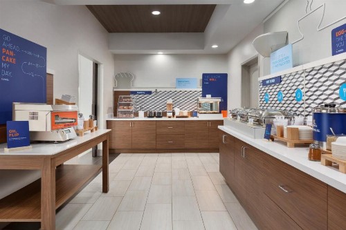Holiday Inn Express Hotel & Suites Merced an IHG Hotel - image 44