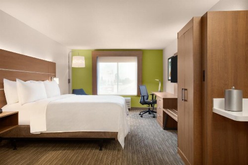 Holiday Inn Express Hotel & Suites Merced an IHG Hotel - image 45