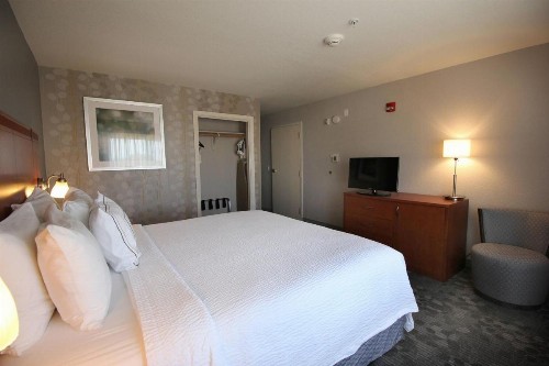 Courtyard by Marriott Merced - image 15