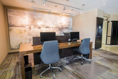 Courtyard by Marriott Merced - image 17