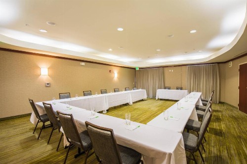 Courtyard by Marriott Merced - image 25