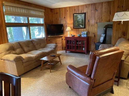 Loon Lodge - image 9