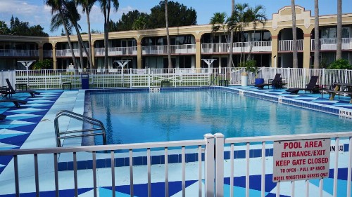 Econo Lodge Port Canaveral Area - image 32