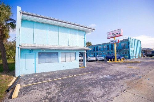 Motel in Merritt Island 