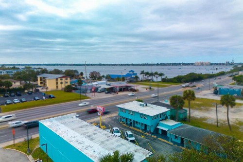 Aladdin Motel - image 24