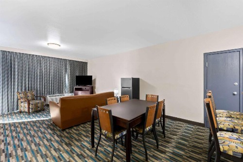 Days Hotel by Wyndham Mesa Near Phoenix - image 46