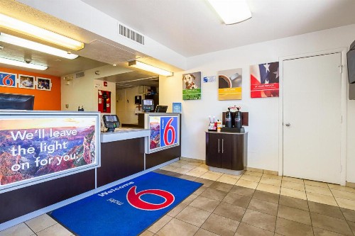 Motel 6 Mesa North - image 16