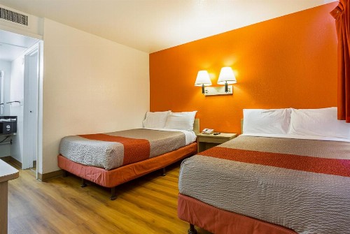 Motel 6 Mesa North - image 26