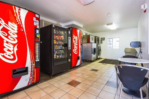 Motel 6 Mesa North - image 33