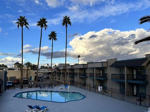 Econo Lodge Inn & Suites Mesa - image 45