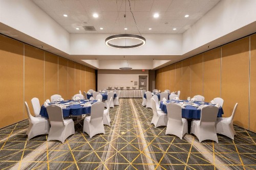 Holiday Inn Phoenix-Mesa/Chandler an IHG Hotel - image 18