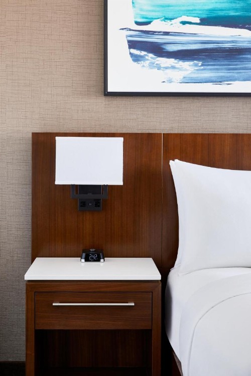 Delta Hotels by Marriott Phoenix Mesa - image 2