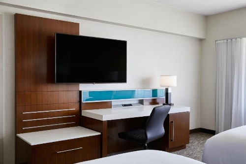 Delta Hotels by Marriott Phoenix Mesa - image 3