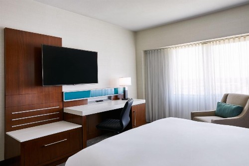 Delta Hotels by Marriott Phoenix Mesa - image 4