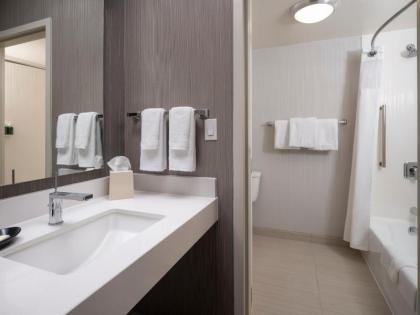 Courtyard by Marriott Phoenix Mesa - image 11