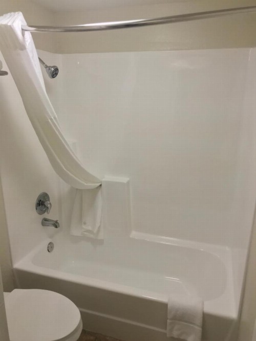 Quality Inn & Suites near Downtown Mesa - image 23