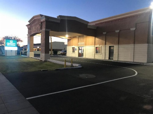 Quality Inn & Suites near Downtown Mesa - image 28