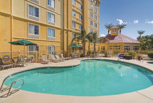 La Quinta by Wyndham Phoenix Mesa West - image 10