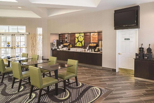La Quinta by Wyndham Phoenix Mesa West - image 14