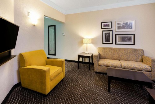 La Quinta by Wyndham Mesa Superstition Springs - image 31