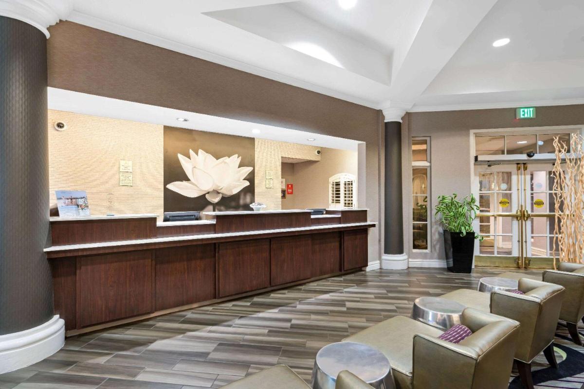 La Quinta by Wyndham Mesa Superstition Springs - image 7