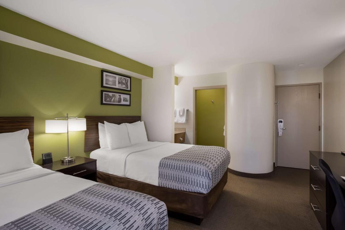 Sleep Inn Mesa Superstition Springs - image 3