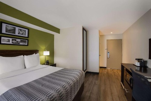 Sleep Inn Mesa Superstition Springs - image 7