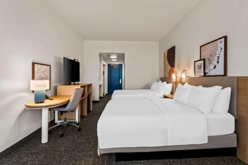 Best Western Legacy Inn & Suites - image 10