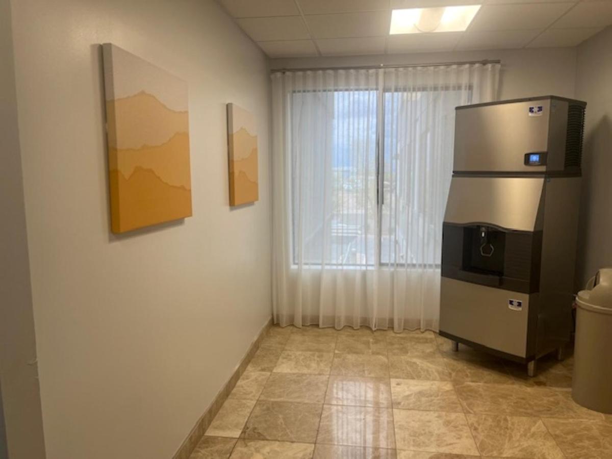 Best Western Legacy Inn & Suites - image 7