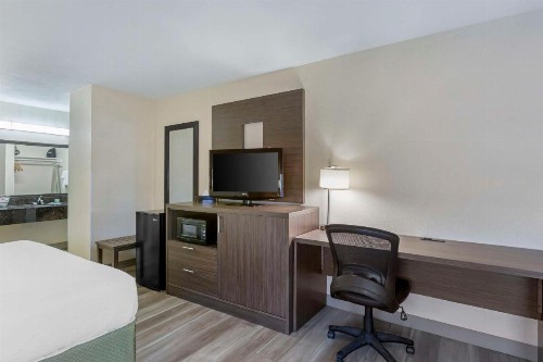 Best Western Superstition Springs Inn - image 15