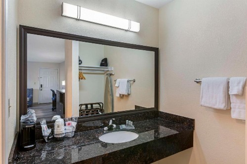 Best Western Superstition Springs Inn - image 16