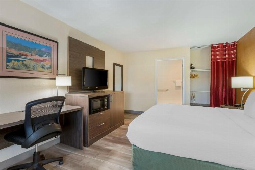 Best Western Superstition Springs Inn - image 21