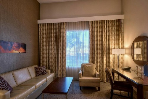 Sheraton Mesa Hotel at Wrigleyville West - image 10