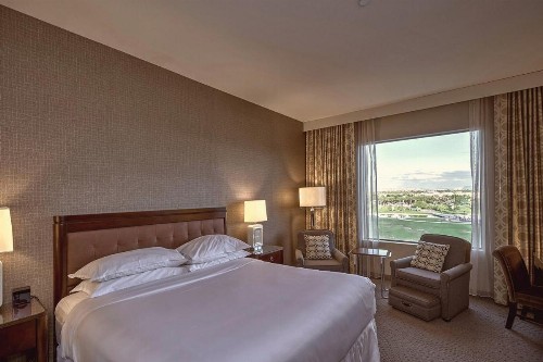 Sheraton Mesa Hotel at Wrigleyville West - image 24