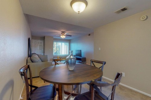 Hamptons Villa - image 12