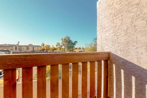 Hamptons Villa - image 7