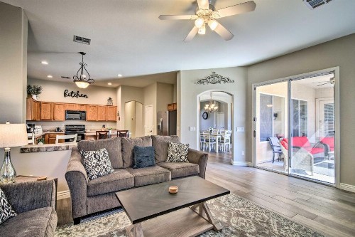 Mesa Abode with Grill and Hot Tub - 2 Mi to Shopping! - image 2