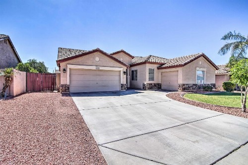 Mesa Abode with Grill and Hot Tub - 2 Mi to Shopping! - image 7