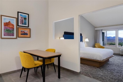 Holiday Inn Express & Suites Mesquite Nevada an IHG Hotel - image 46