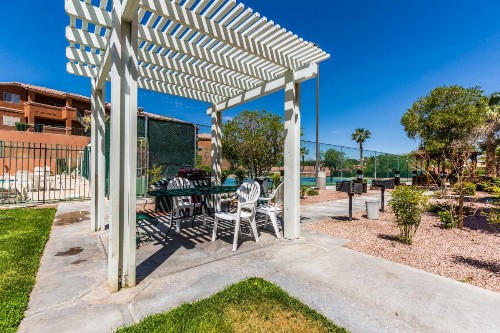 Highland Estates Resort Hotel - image 10
