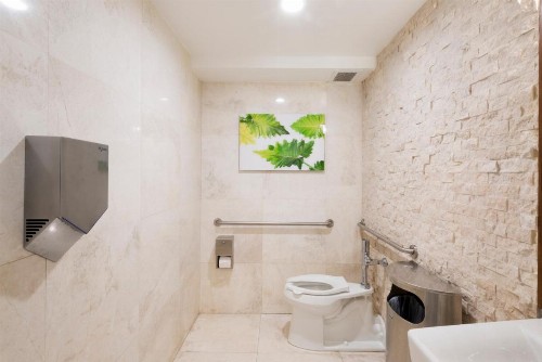 President Hotel - image 7