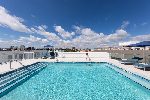 Penguin Hotel - image 21