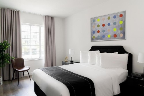 Essex House Hotel - image 6
