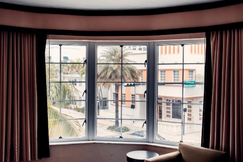 Essex House Hotel - image 7
